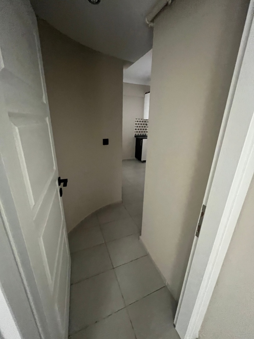 ÇANAKKALE  TRUVA CADEDESİNE YAKIN İÇİ YENİLENMİŞ 2+1 SATILIK DAİRE - ÇANAKKALE MERKEZ BARBAROS MAHALLESİ - undefined undefined - Thumbnail