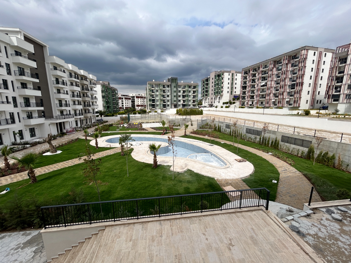 ÇANAKKALE, MERKEZ, HAMİDİYE MAHALLESİNDE, SOSYAL DONATILI VE GÜVENLİKLİ SİTEDE, GENİŞ BALKONLU, HOLLÜ SATILIK 1+1 DAİRE - ÇANAKKALE MERKEZ KEPEZ BELDESİ, HAMİDİYE MAHALLESİ - undefined undefined - Thumbnail