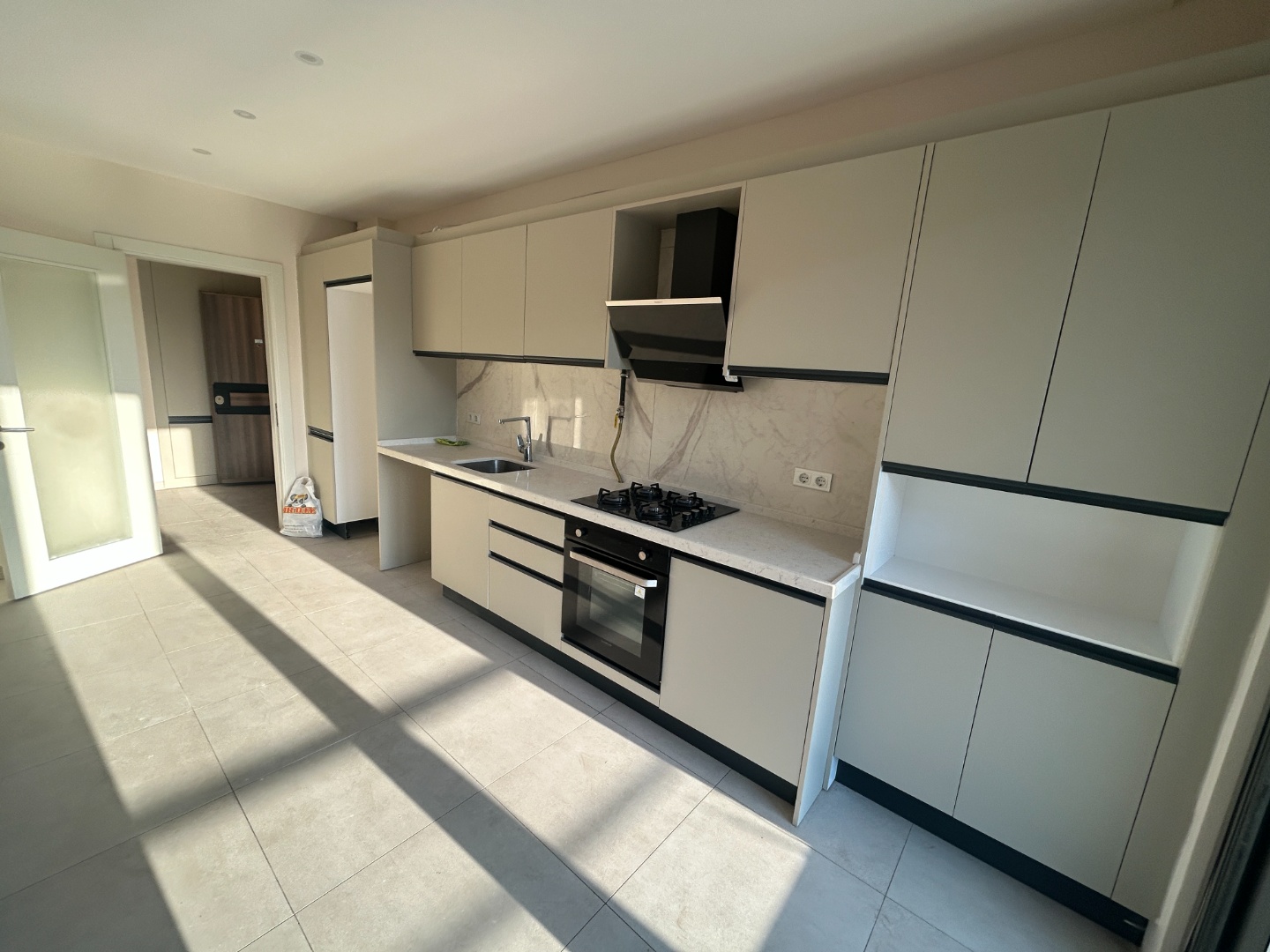 ÇANAKKALE HAMİDİYE MAH.DE DEVLET HASTANESİ YAKINI, HAVUZLU-GÜVENLİKLİ SİTEDE GENİŞ 3+1 DAİRE - ÇANAKKALE MERKEZ KEPEZ BELDESİ, HAMİDİYE MAHALLESİ - undefined undefined - Thumbnail