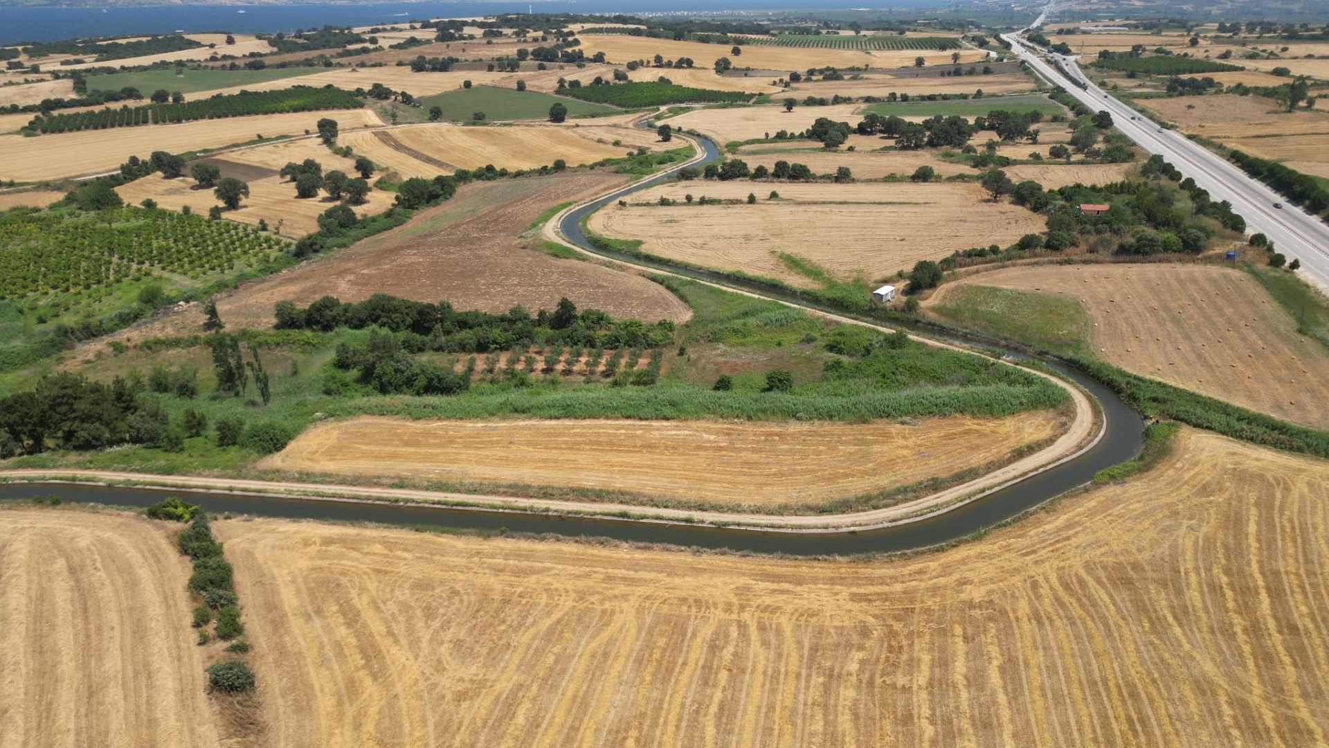 Çanakkale Lapseki Kangırlı Köyünde Yola Cepheli 11724 m2 Tarla - ÇANAKKALE LAPSEKİ KANGIRLI KÖYÜ, KUNDUZ MEVKİİ - undefined undefined - Thumbnail