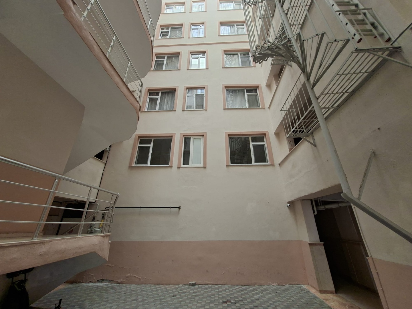 ÇANAKKALE CEVATPAŞA MAH.  ESKİ SSK HASTENESİ ARKASINDA 3+1 SATILIK DAİRE - ÇANAKKALE MERKEZ CEVAT PAŞA MAHALLESİ - undefined undefined - Thumbnail