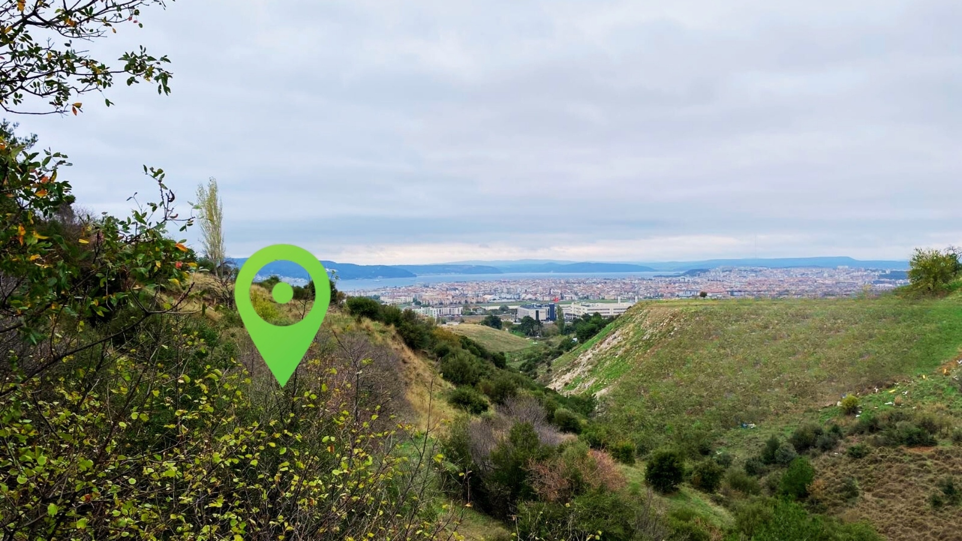SARI BÖLGEDE 16.022/2 m² YATIRIM FIRSATI - ÇANAKKALE MERKEZ SARICAELİ KÖYÜ - undefined undefined - Thumbnail