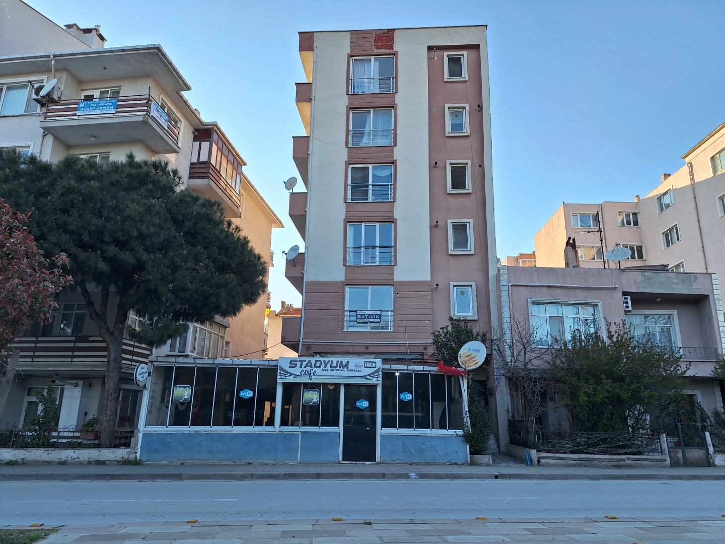 ÇANAKKALE CEVATPAŞA ATATÜRK CADDESİ ÜZERİ 2+1 SATILIK DAİRE - ÇANAKKALE MERKEZ CEVAT PAŞA MAHALLESİ - undefined undefined - Thumbnail