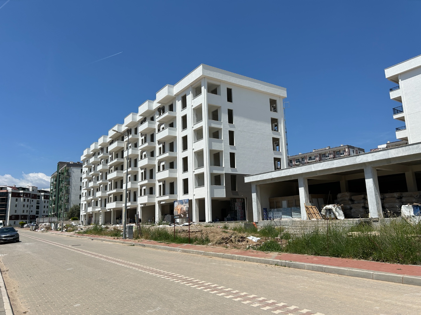 ÇANAKKALE, MERKEZ, HAMİDİYE MAHALLESİNDE, SOSYAL DONATILI VE GÜVENLİKLİ SİTEDE, EŞYALI, HOLLÜ SATILIK 1+1 DAİRE - ÇANAKKALE MERKEZ KEPEZ BELDESİ, HAMİDİYE MAHALLESİ - undefined undefined - Thumbnail