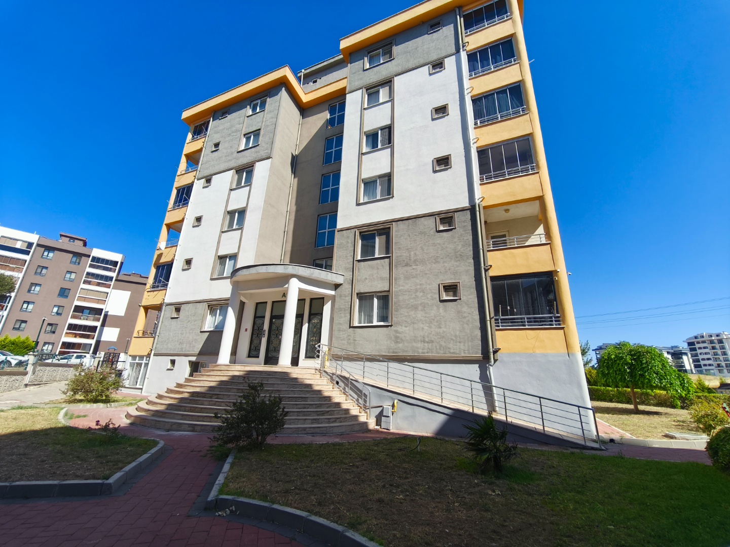 ÇANAKKALE HAMİDİYE'DE GENİŞ BALKONLU BOĞAZ MANZARALI KİRALIK DAİRE - ÇANAKKALE MERKEZ KEPEZ BELDESİ, BOĞAZKENT MAHALLESİ - undefined undefined - Thumbnail