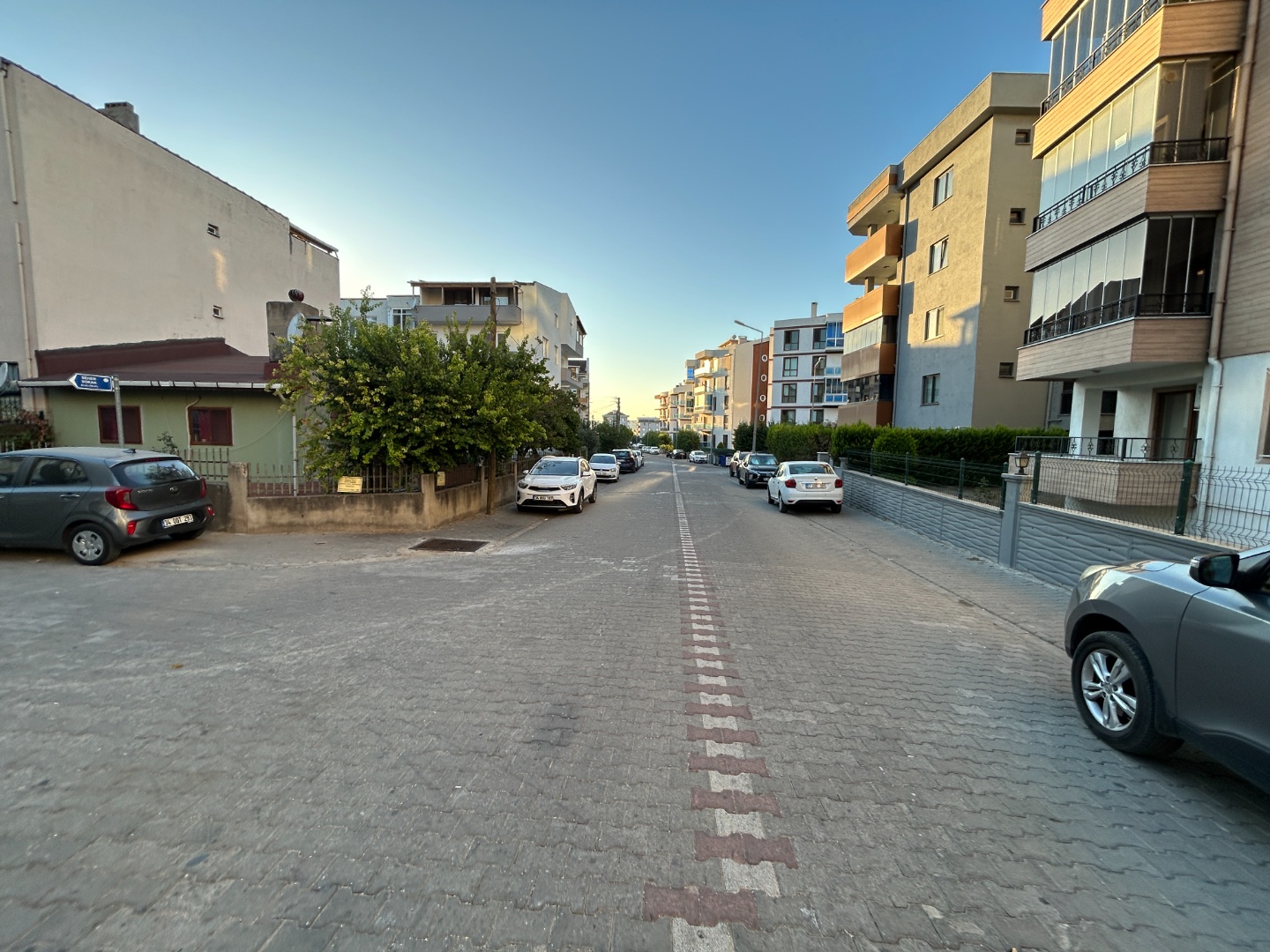 ÇANAKKALE BOĞAZKENT MAHALLESİ’NDE KORDON’A VE ÜNİVERSİTEYE YÜRÜME MESAFESİNDE GENİŞ 1+1 DAİRE - ÇANAKKALE MERKEZ KEPEZ BELDESİ, BOĞAZKENT MAHALLESİ - undefined undefined - Thumbnail