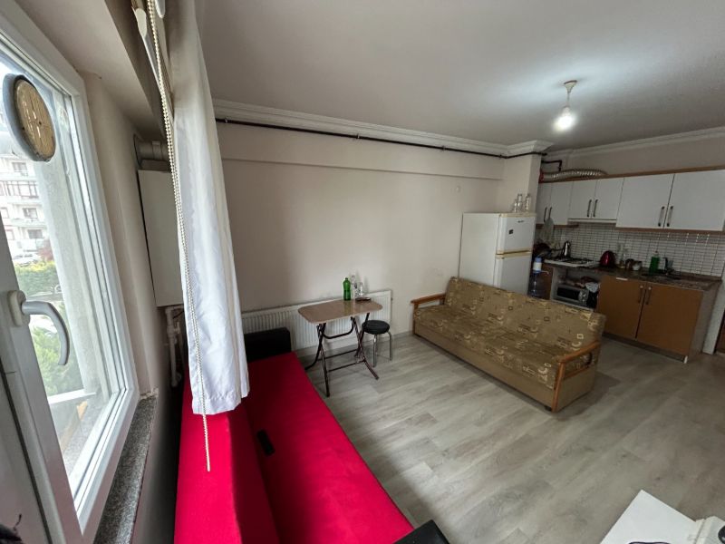 ÇANAKKALE MERKEZ ADLİYE YAKININDA EŞYALI KİRALIK 1+1 DAİRE - ÇANAKKALE MERKEZ BARBAROS MAHALLESİ - undefined undefined - Thumbnail