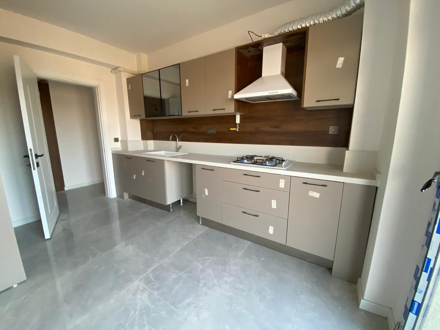 🏡 KENT ANATOLIA SİTESİ'NDE EBEVEYN BANYOLU 2+1 KİRALIK DAİRE - ÇANAKKALE MERKEZ İSMETPAŞA MAHALLESİ - undefined undefined - Thumbnail