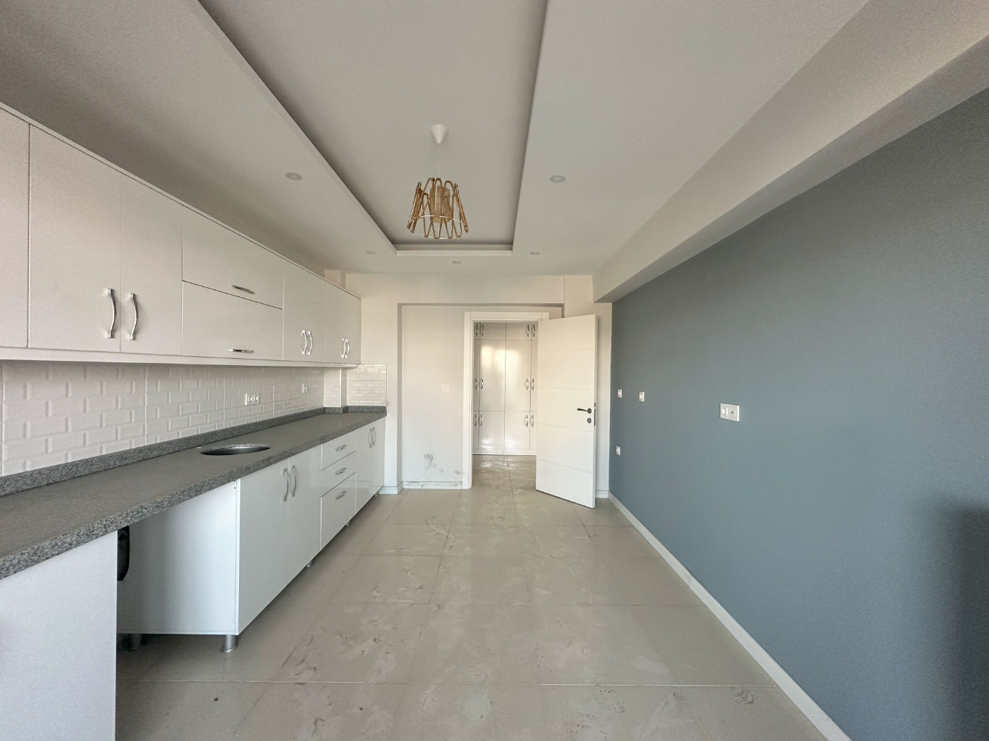 ÇANAKKALE MODERN SİTESİ, GİRİŞ KAT GENİŞ 3+1 SATILIK DAİRE! - ÇANAKKALE MERKEZ ARSLANCA KÖYÜ - undefined undefined - Thumbnail