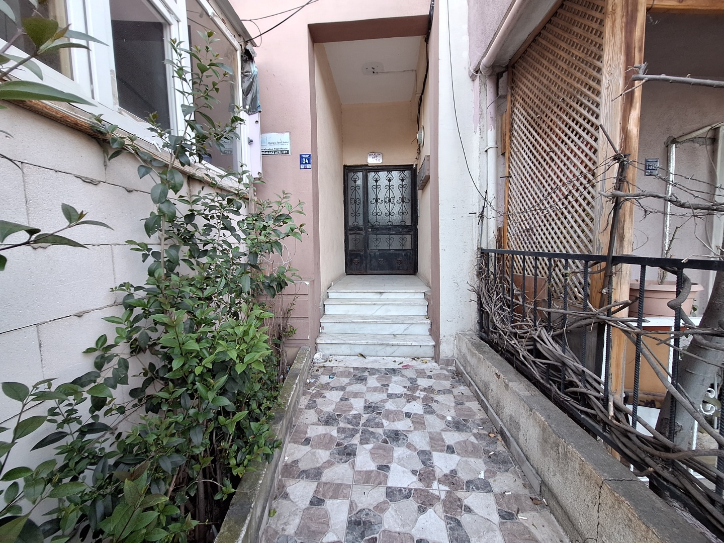 ÇANAKKALE CEVATPAŞA ATATÜRK CADDESİ ÜZERİ 2+1 SATILIK DAİRE - ÇANAKKALE MERKEZ CEVAT PAŞA MAHALLESİ - undefined undefined - Thumbnail