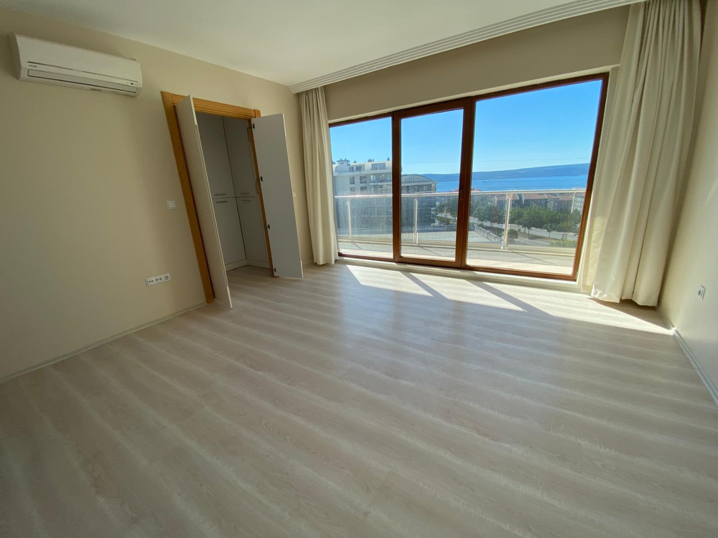 🏡🌊 Konakkale Sitesi'nde Boğaz Manzaralı Bakımlı 3+2 Tripleks Villa - ÇANAKKALE MERKEZ KEPEZ BELDESİ, HAMİDİYE MAHALLESİ - undefined undefined - Thumbnail