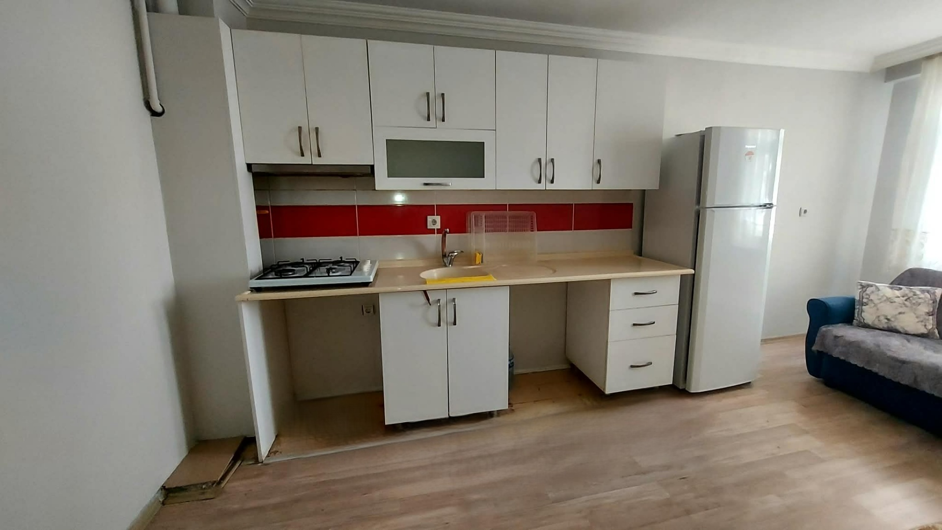 ÇANAKKALE MERKEZDE KİRALIK EŞYALI 1+1 DAİRE - ÇANAKKALE MERKEZ FEVZİPAŞA MAHALLESİ - undefined undefined - Thumbnail