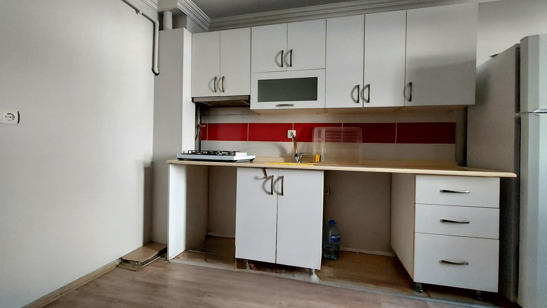 ÇANAKKALE MERKEZDE KİRALIK EŞYALI 1+1 DAİRE - ÇANAKKALE MERKEZ FEVZİPAŞA MAHALLESİ - undefined undefined - Thumbnail