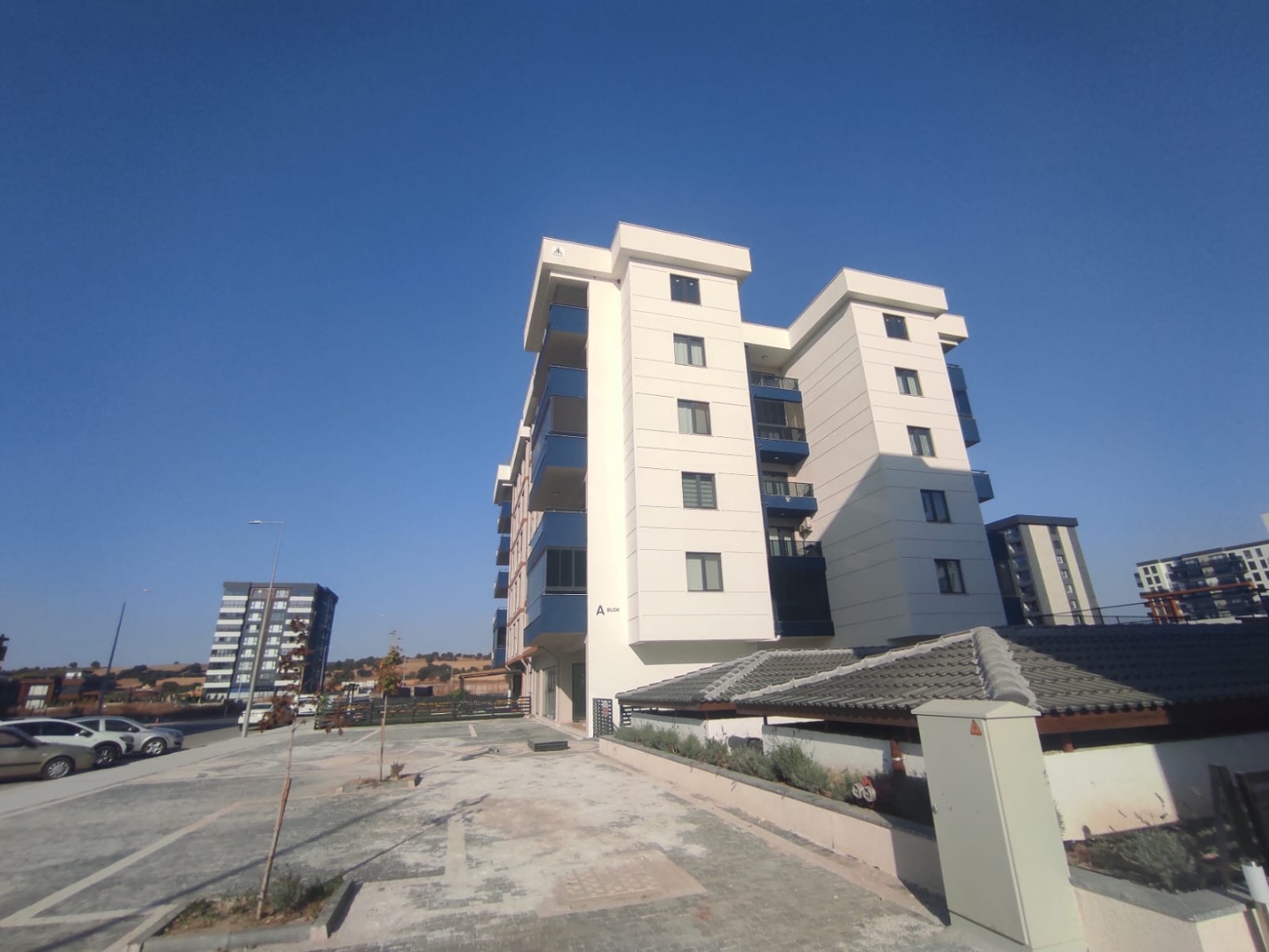 ÇANAKKALE KARACAÖRENDE  57. ALAY İLKÖĞRETİM OKULLARINA YAKIN SATILIK 3+1 DAİRE - ÇANAKKALE MERKEZ KARACAÖREN KÖYÜ - undefined undefined - Thumbnail
