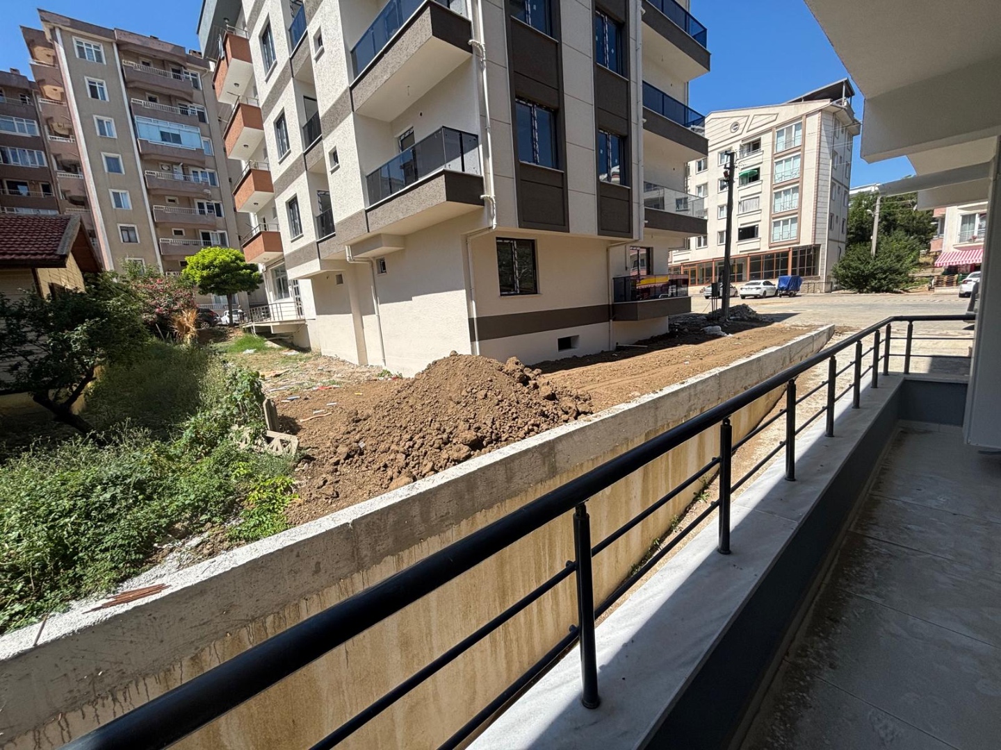 ÇANAKKALE GELİBOLU HAMZAKOY DA SATILIK 1+1 DAİRE - ÇANAKKALE GELİBOLU YAZICIZADE MAHALLESİ - undefined undefined - Thumbnail