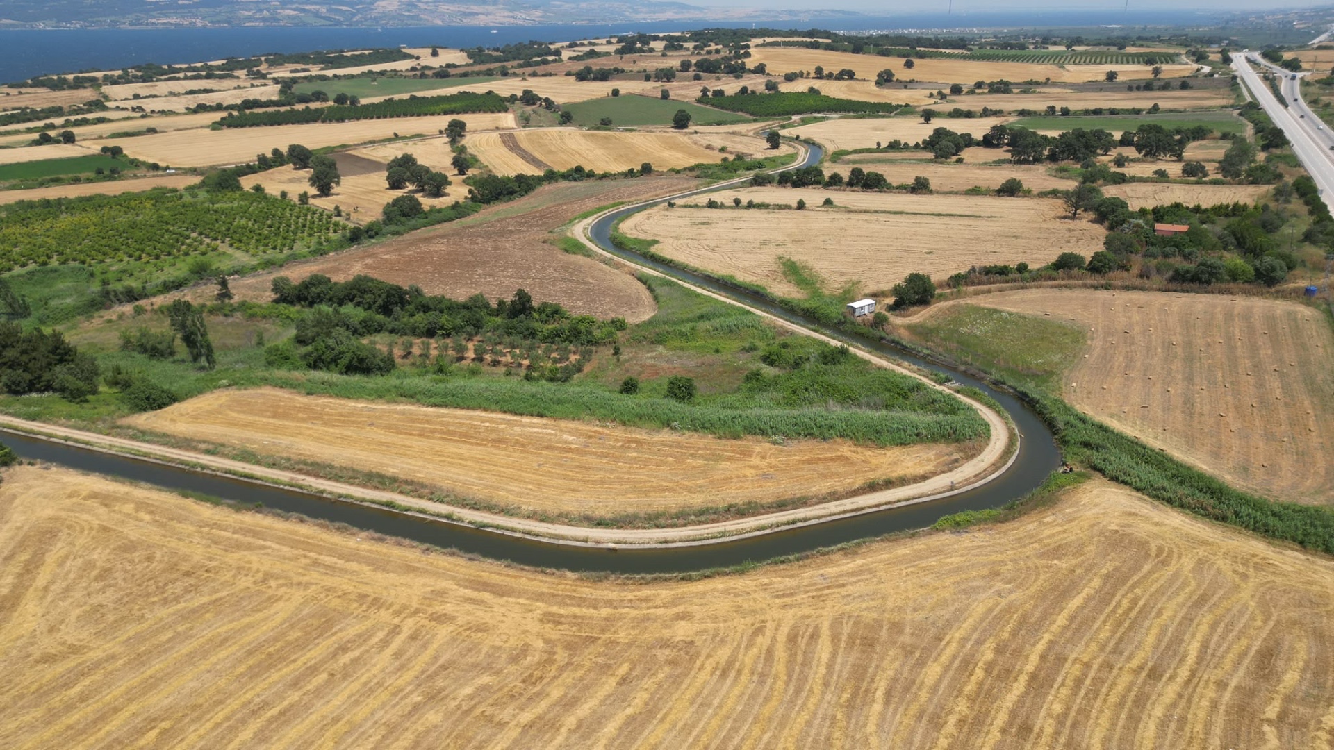 Çanakkale Lapseki Kangırlı Köyünde Yola Cepheli 11724 m2 Tarla - ÇANAKKALE LAPSEKİ KANGIRLI KÖYÜ, KUNDUZ MEVKİİ - undefined undefined - Thumbnail