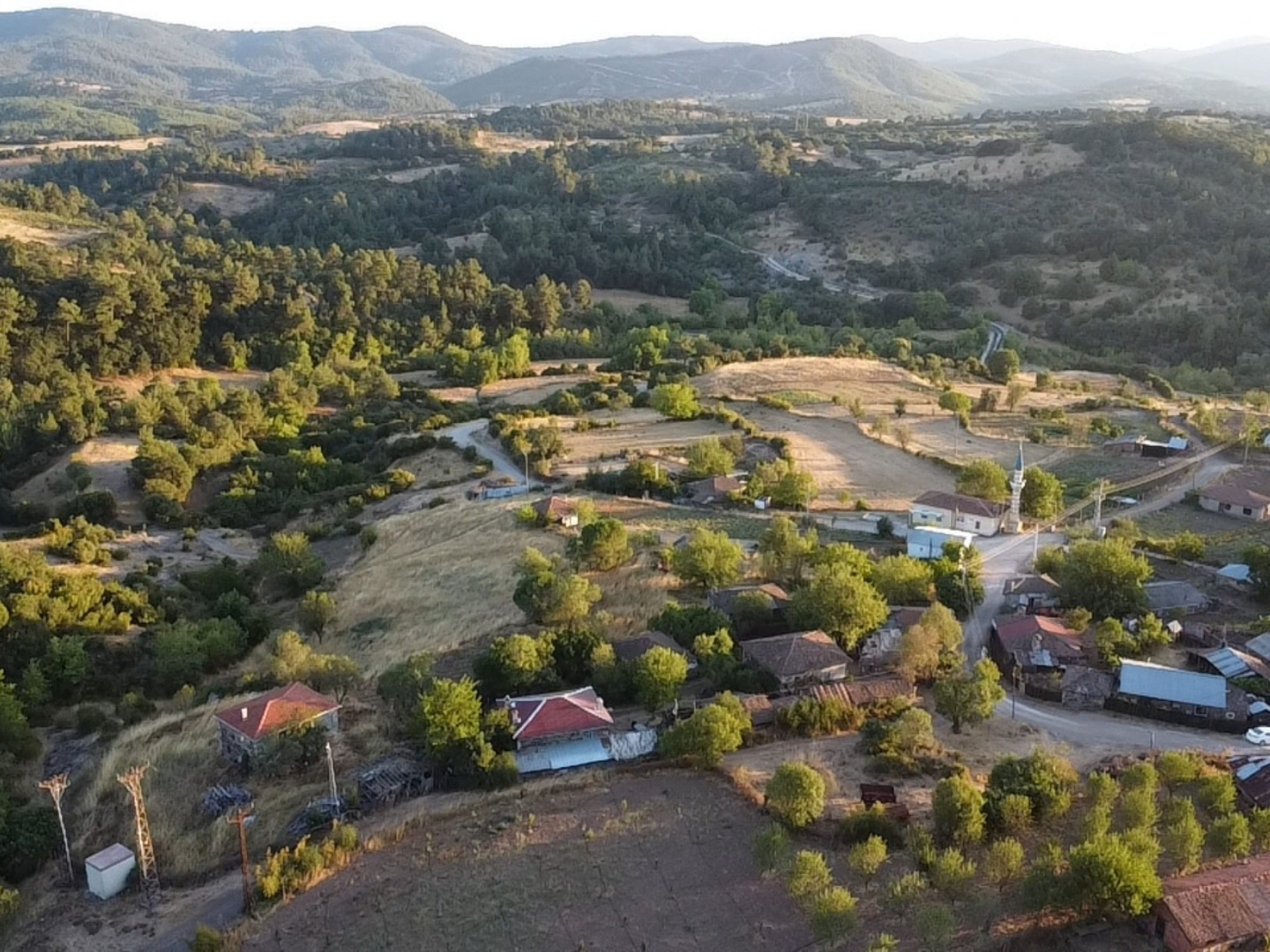 ÇANAKKALE LAPSEKİ HACIGELEN DE SATILIK 985 M2 ARSA İÇİNDE 4+2 TAŞ EV - ÇANAKKALE LAPSEKİ HACIGELEN KÖYÜ - undefined undefined - Thumbnail