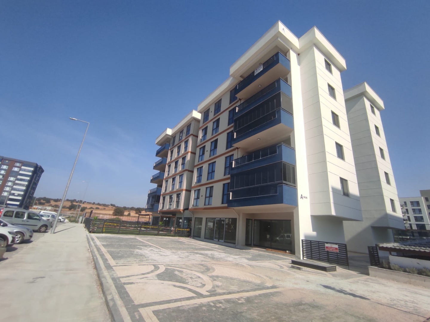 ÇANAKKALE KARACAÖRENDE  57. ALAY İLKÖĞRETİM OKULLARINA YAKIN SATILIK 3+1 DAİRE - ÇANAKKALE MERKEZ KARACAÖREN KÖYÜ - undefined undefined - Thumbnail