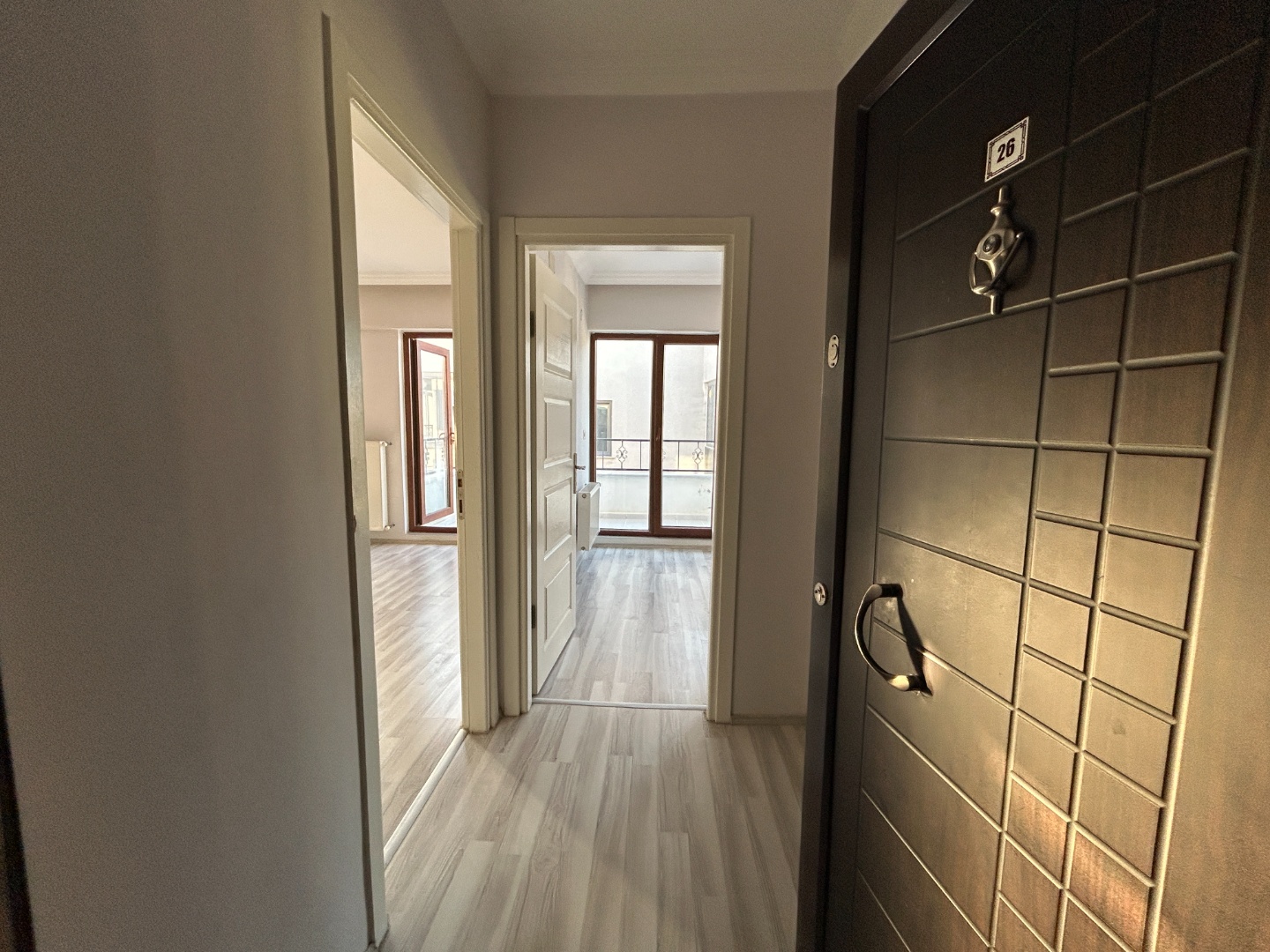 ÇANAKKALE BOĞAZKENT MAHALLESİ’NDE KORDON’A VE ÜNİVERSİTEYE YÜRÜME MESAFESİNDE GENİŞ 1+1 DAİRE - ÇANAKKALE MERKEZ KEPEZ BELDESİ, BOĞAZKENT MAHALLESİ - undefined undefined - Thumbnail