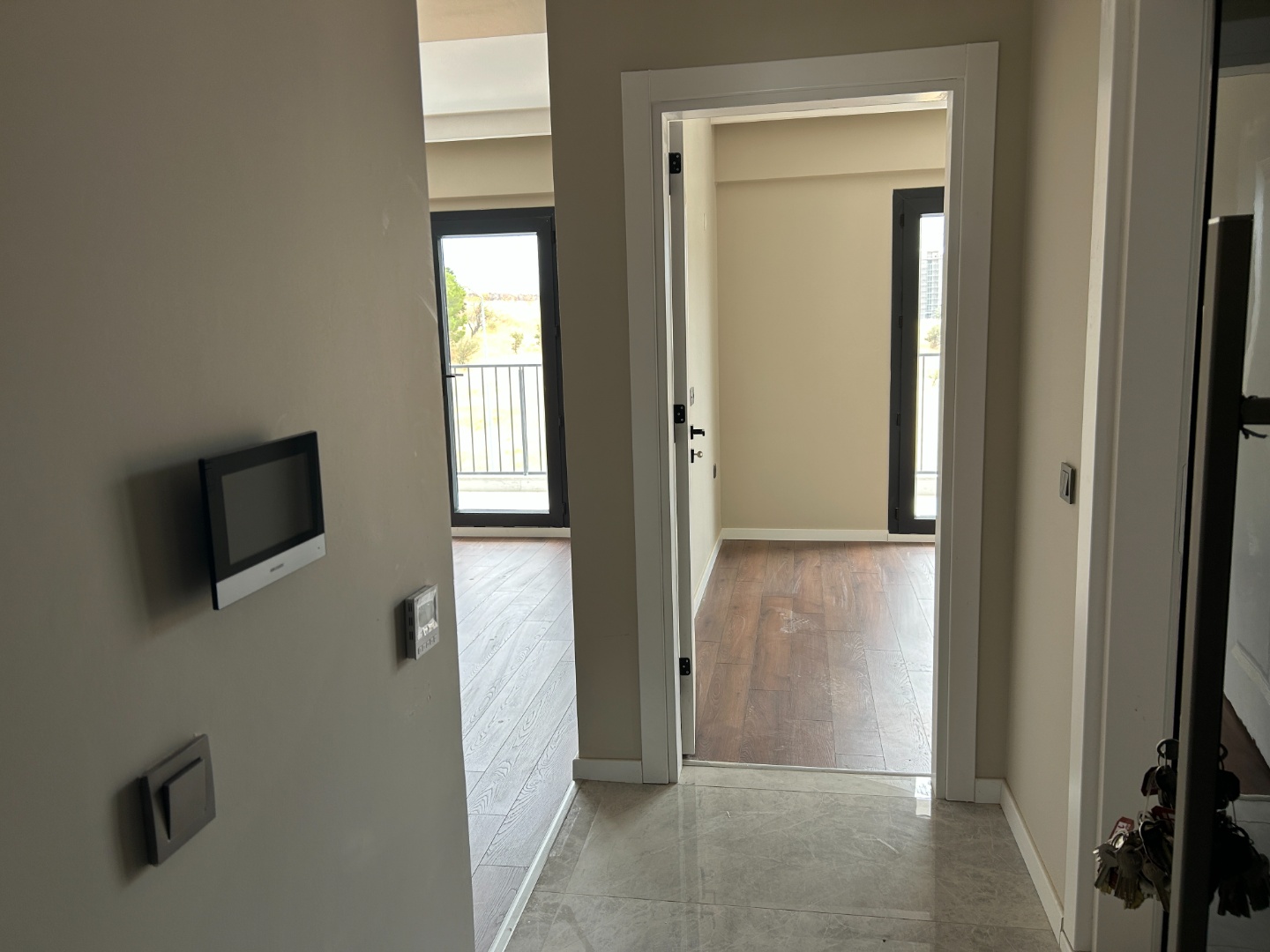 ÇANAKKALE, MERKEZ, HAMİDİYE MAHALLESİNDE, SOSYAL DONATILI VE GÜVENLİKLİ SİTEDE, GENİŞ BALKONLU, HOLLÜ SATILIK 1+1 DAİRE - ÇANAKKALE MERKEZ KEPEZ BELDESİ, HAMİDİYE MAHALLESİ - undefined undefined - Thumbnail