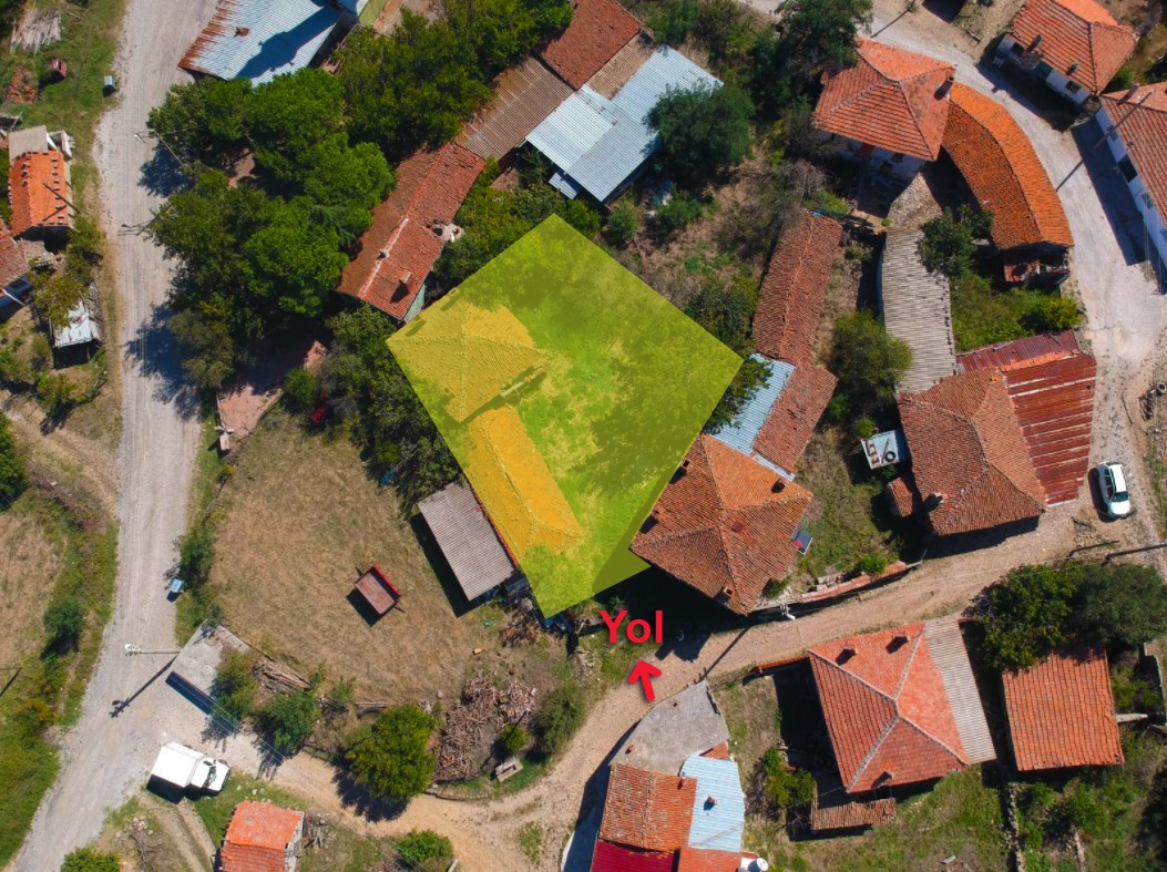 Bayramiç Bıyıklı Köyünde 428m² Bahçeli Taş Ev ve Dam - ÇANAKKALE BAYRAMİÇ BIYIKLI KÖYÜ - undefined undefined - Thumbnail