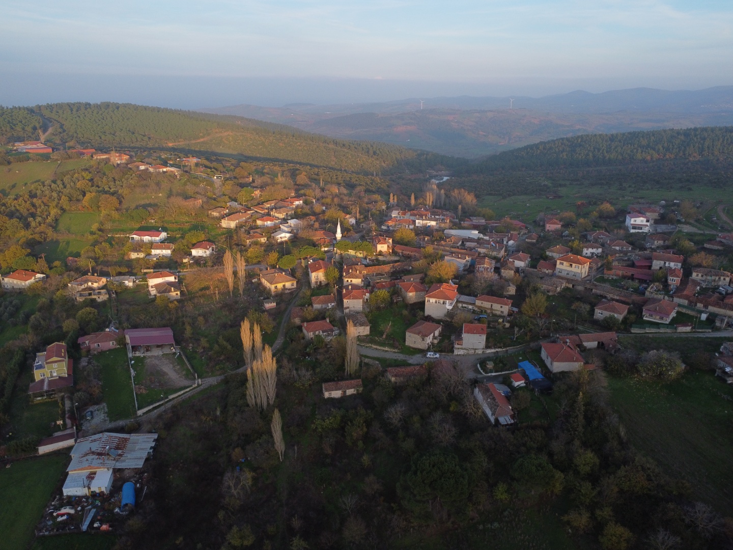  Çanakkale / Lapseki / Mecidiyeköy'de — Satılık Tarla - ÇANAKKALE LAPSEKİ MECİDİYE KÖYÜ, KÖYÜN KENDİSİ MEVKİİ - undefined undefined - Thumbnail
