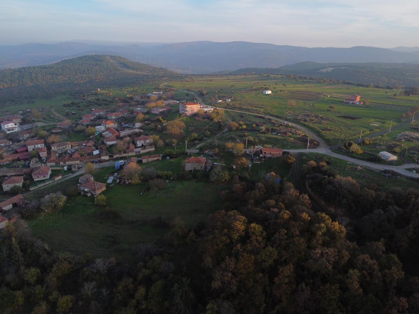  Çanakkale / Lapseki / Mecidiyeköy'de — Satılık Tarla - ÇANAKKALE LAPSEKİ MECİDİYE KÖYÜ, KÖYÜN KENDİSİ MEVKİİ - undefined undefined - Thumbnail