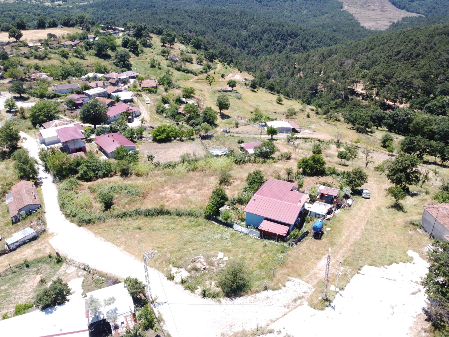 LAPSEKİ ÜÇPINARLAR KÖYÜNDE %40 İMARLI 1518 M2  SATILIK ARSA - ÇANAKKALE LAPSEKİ ÜÇPINAR KÖYÜ - undefined undefined - Thumbnail
