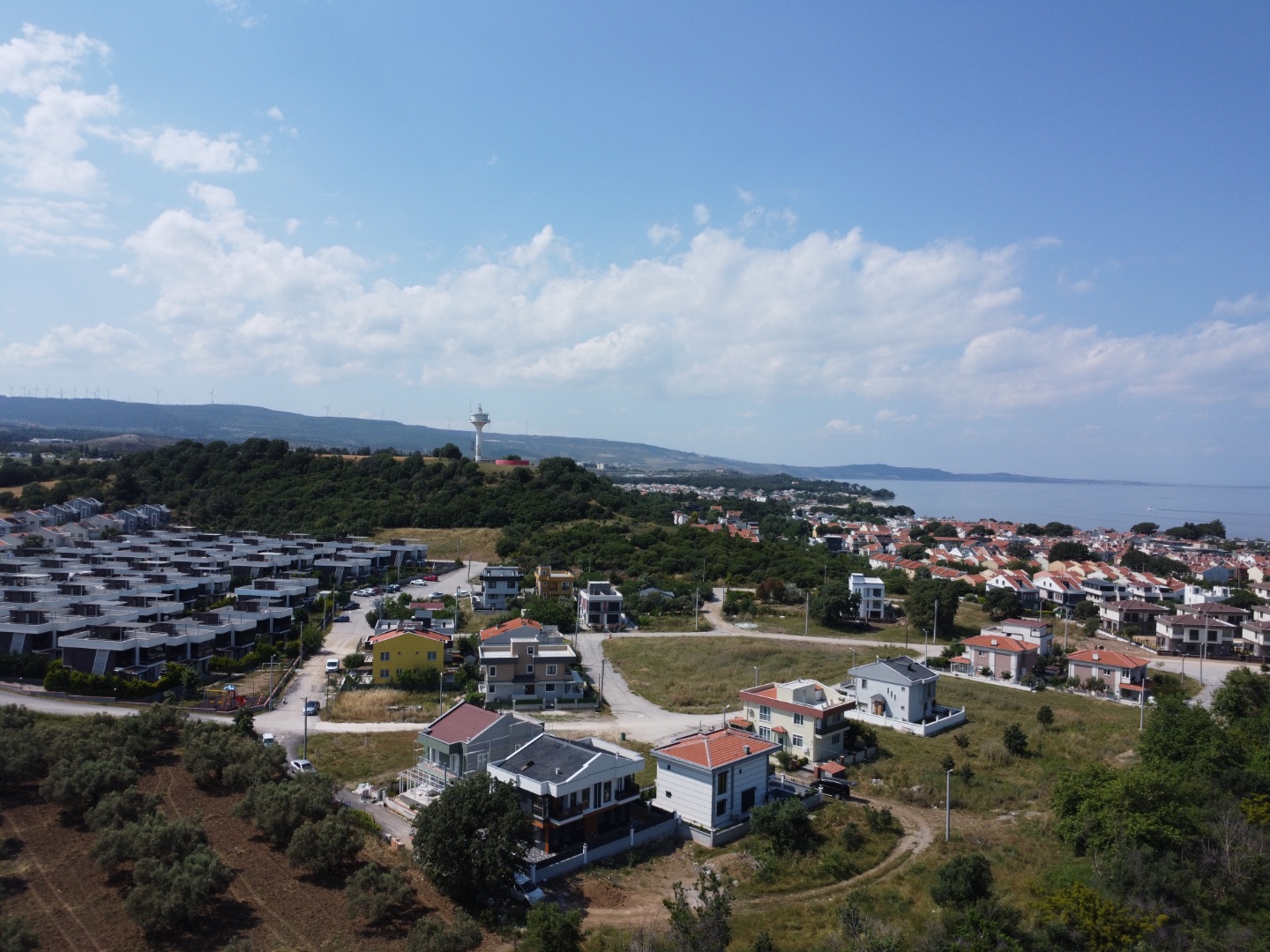 DARDANOSTA SATILIK 3+1 OTURUMA HAZIR İKİZ VİLLA ! - ÇANAKKALE MERKEZ ÇINARLI KÖYÜ - undefined undefined - Thumbnail