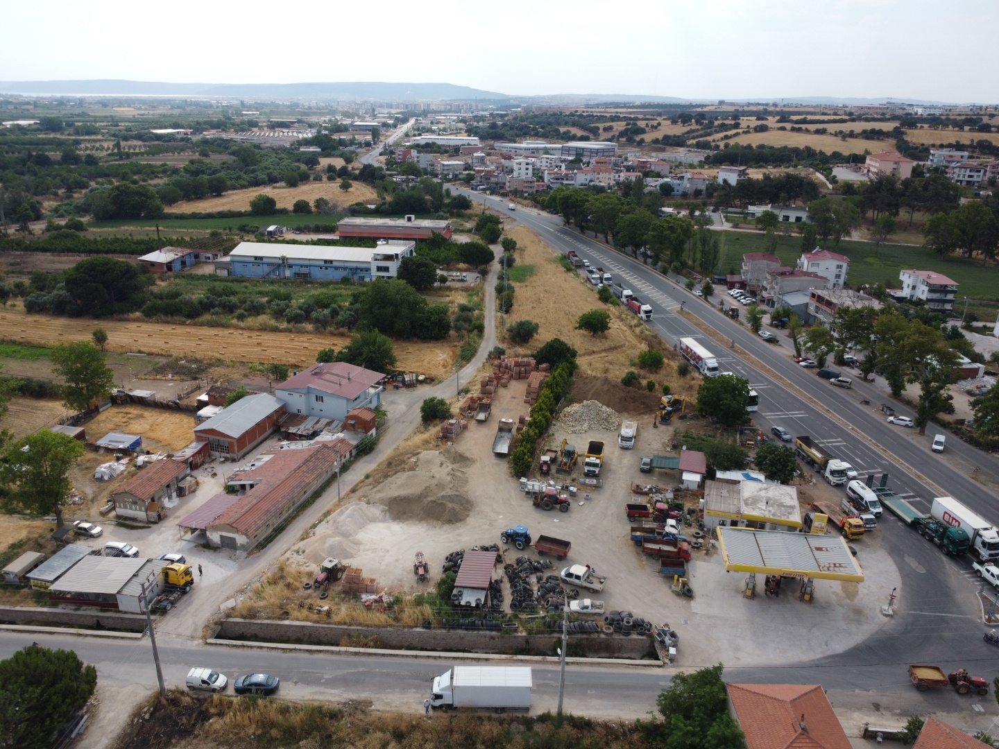IŞIKLAR KÖYÜ ANAYOL KENARI SATILIK 472 M2 TİCARETHANE VE ARAZİ ! - ÇANAKKALE MERKEZ IŞIKLAR KÖYÜ - undefined undefined - Thumbnail