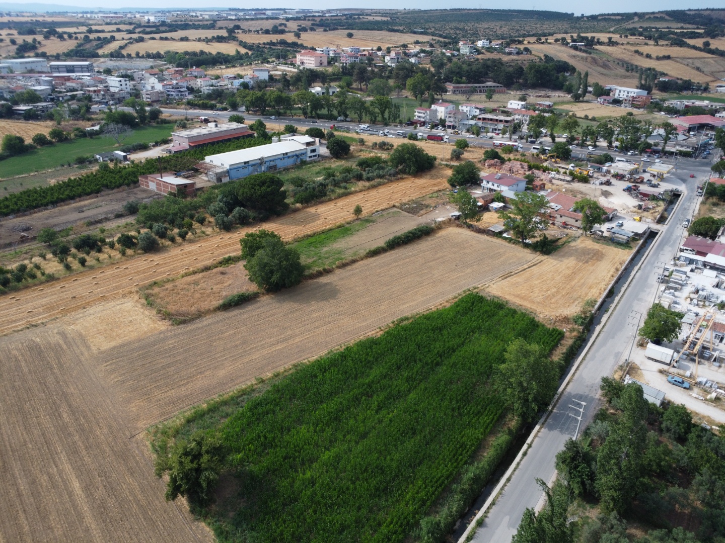 IŞIKLAR KÖYÜ ANAYOL KENARI SATILIK 472 M2 TİCARETHANE VE ARAZİ ! - ÇANAKKALE MERKEZ IŞIKLAR KÖYÜ - undefined undefined - Thumbnail