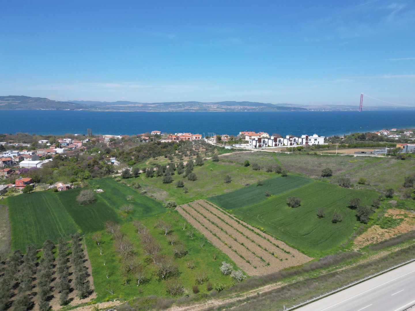 ÇANAKKALE LAPSEKİ SULUCA'DA SATILIK 497M2 KÖYİÇİ İMARLI ARSA - ÇANAKKALE LAPSEKİ SULUCA KÖYÜ - undefined undefined - Thumbnail