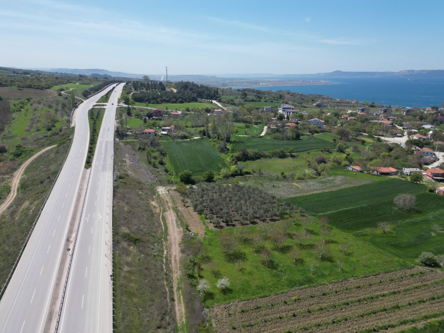 ÇANAKKALE LAPSEKİ SULUCA'DA SATILIK 497M2 KÖYİÇİ İMARLI ARSA - ÇANAKKALE LAPSEKİ SULUCA KÖYÜ - undefined undefined - Thumbnail