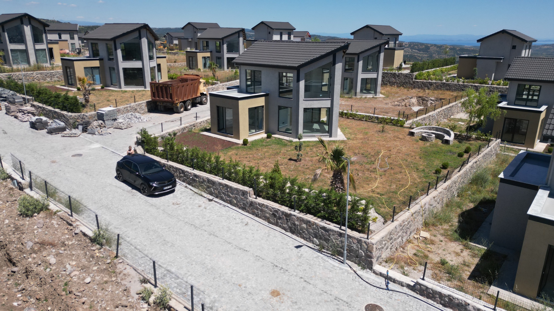 VADİ ASSOS 'TA SATILIK 3+1 KÖŞE VİLLA