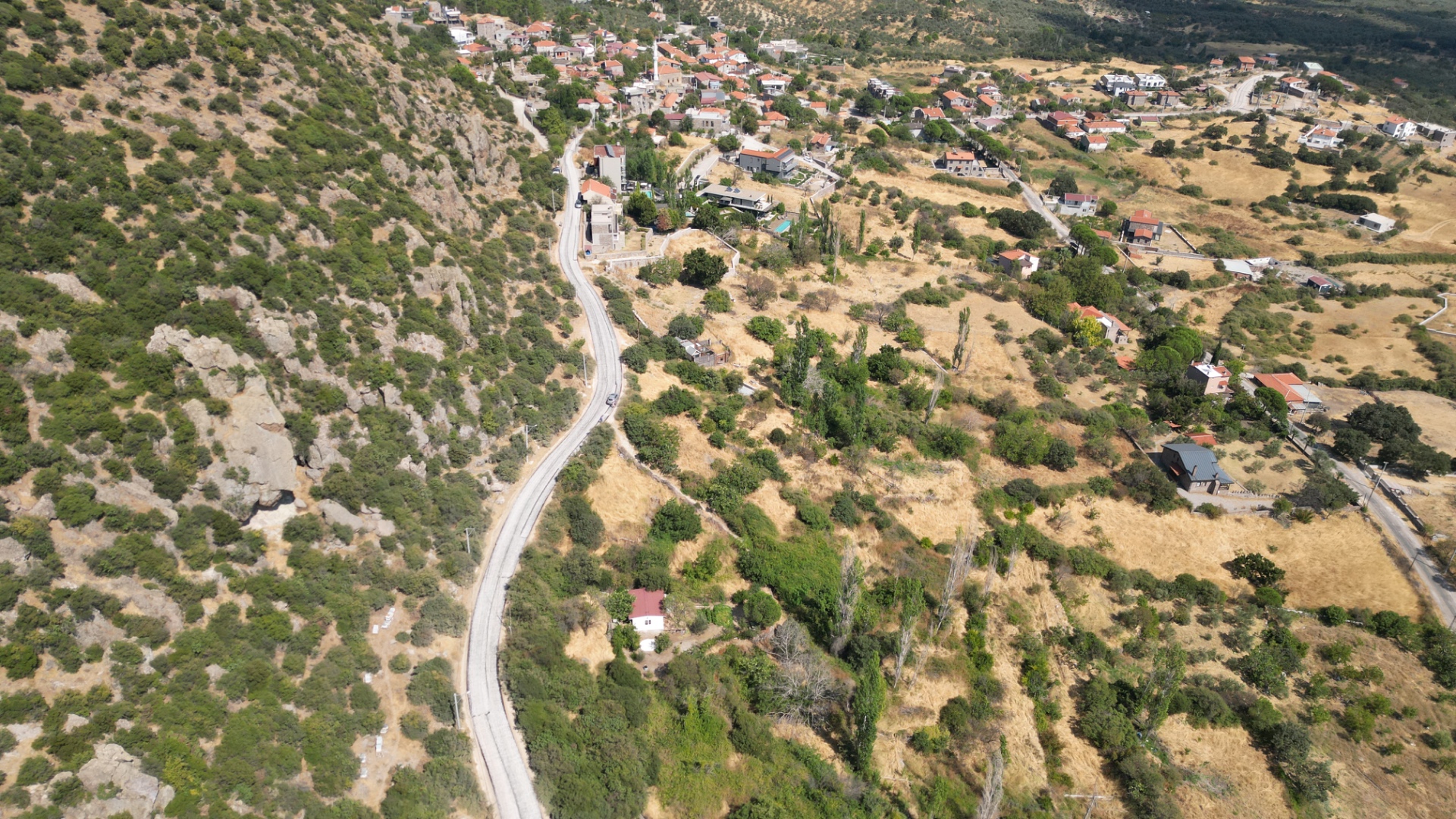 ÇANAKKALE AYVACIK KOZLU KÖYÜNDE SATILIK 1.052 M2 BAHÇE - ÇANAKKALE AYVACIK KOZLU KÖYÜ - undefined undefined - Thumbnail