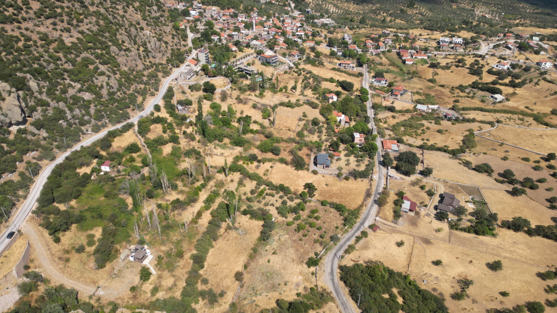 ÇANAKKALE AYVACIK KOZLU KÖYÜNDE SATILIK 1.052 M2 BAHÇE - ÇANAKKALE AYVACIK KOZLU KÖYÜ - undefined undefined - Thumbnail