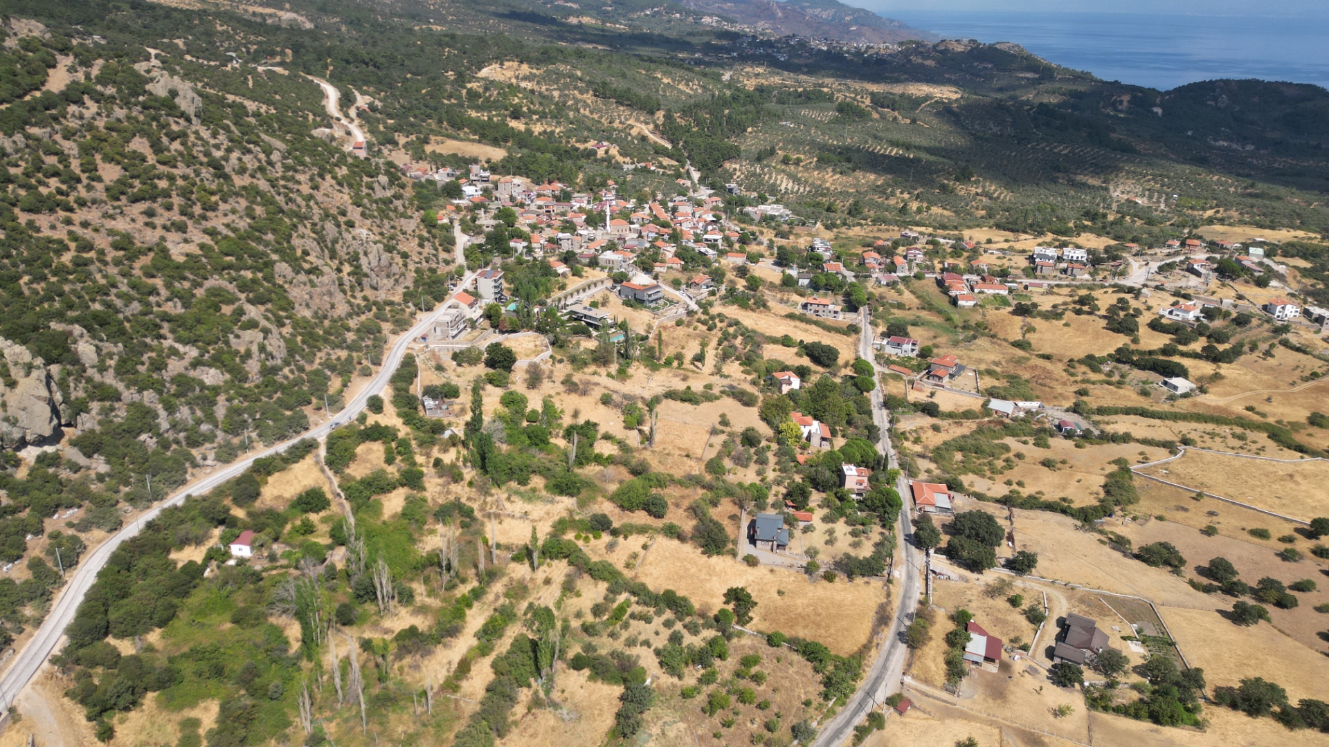 ÇANAKKALE AYVACIK KOZLU KÖYÜNDE SATILIK 1.052 M2 BAHÇE - ÇANAKKALE AYVACIK KOZLU KÖYÜ - undefined undefined - Thumbnail