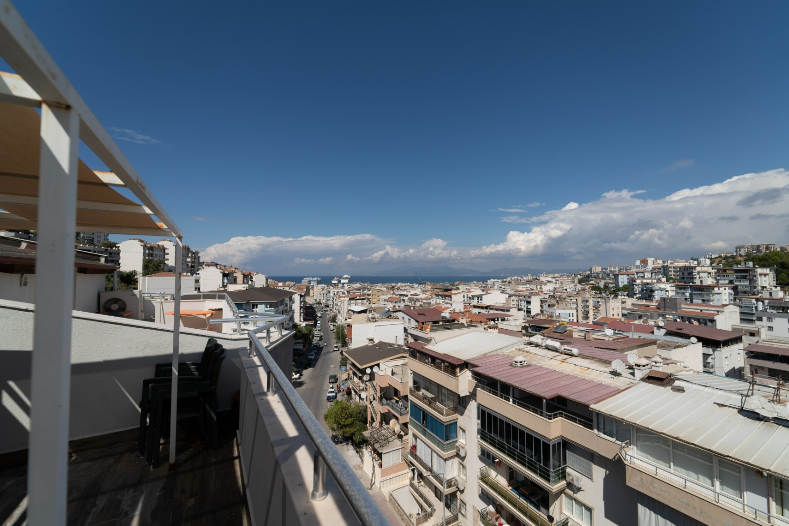 Kuşadası Beyaz Evler Sitesinde Dubleks 7+1 Satılık Daire  - AYDIN KUŞADASI TÜRKMEN MAHALLESİ - undefined undefined - Thumbnail