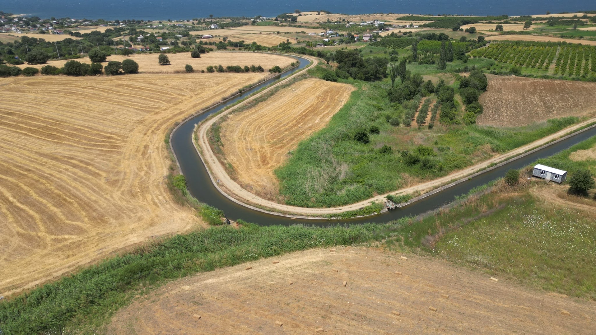 Çanakkale Lapseki Kangırlı Köyünde Yola Cepheli 11724 m2 Tarla - ÇANAKKALE LAPSEKİ KANGIRLI KÖYÜ, KUNDUZ MEVKİİ - undefined undefined - Thumbnail