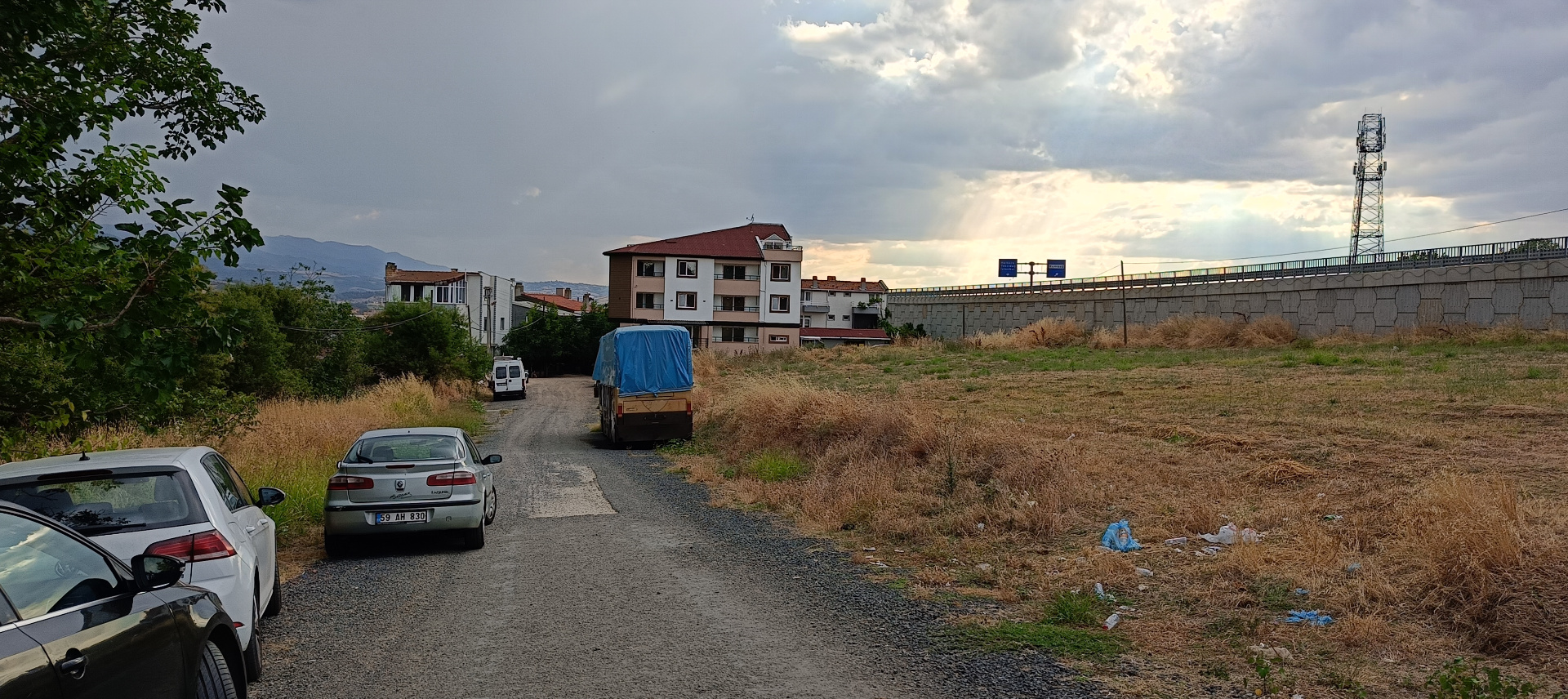 TEKİRDAĞ BARBAROS SATILIK 3.712 M2 KONUT İMARLI ARSA - TEKİRDAĞ SÜLEYMANPAŞA BARBAROS MAHALLESİ - undefined undefined - Thumbnail