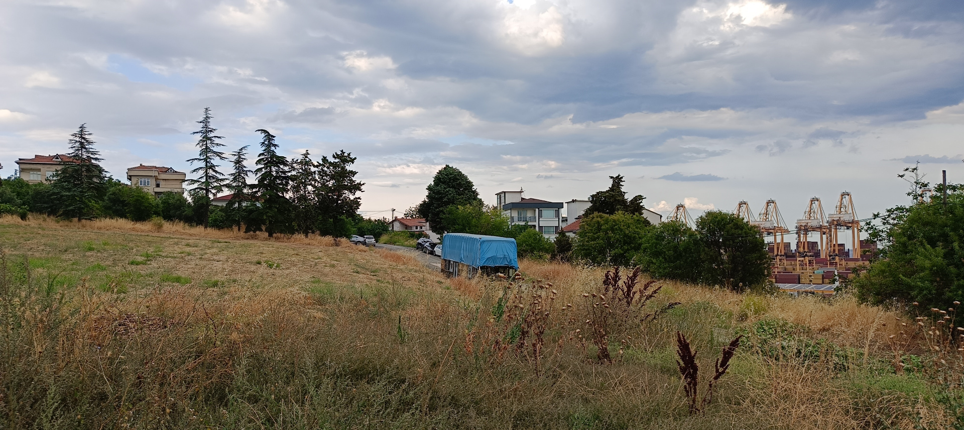 TEKİRDAĞ BARBAROS SATILIK 3.712 M2 KONUT İMARLI ARSA - TEKİRDAĞ SÜLEYMANPAŞA BARBAROS MAHALLESİ - undefined undefined - Thumbnail