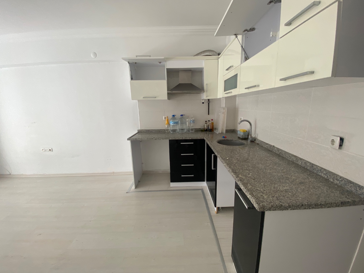 Çanakkale Merkez Kepez de Kiralık 1+1 Daire - ÇANAKKALE MERKEZ KEPEZ BELDESİ, BOĞAZKENT MAHALLESİ - undefined undefined - Thumbnail