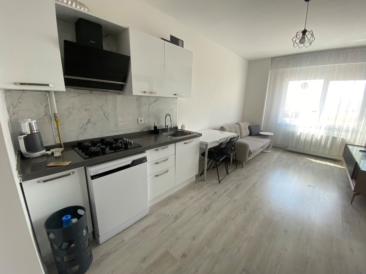 ÇANAKKALE KORUKENT SİTESİ İÇERİSİNDE EŞYALI KİRALIK 1+1 DAİRE - ÇANAKKALE MERKEZ KEPEZ BELDESİ, HAMİDİYE MAHALLESİ - undefined undefined - Thumbnail