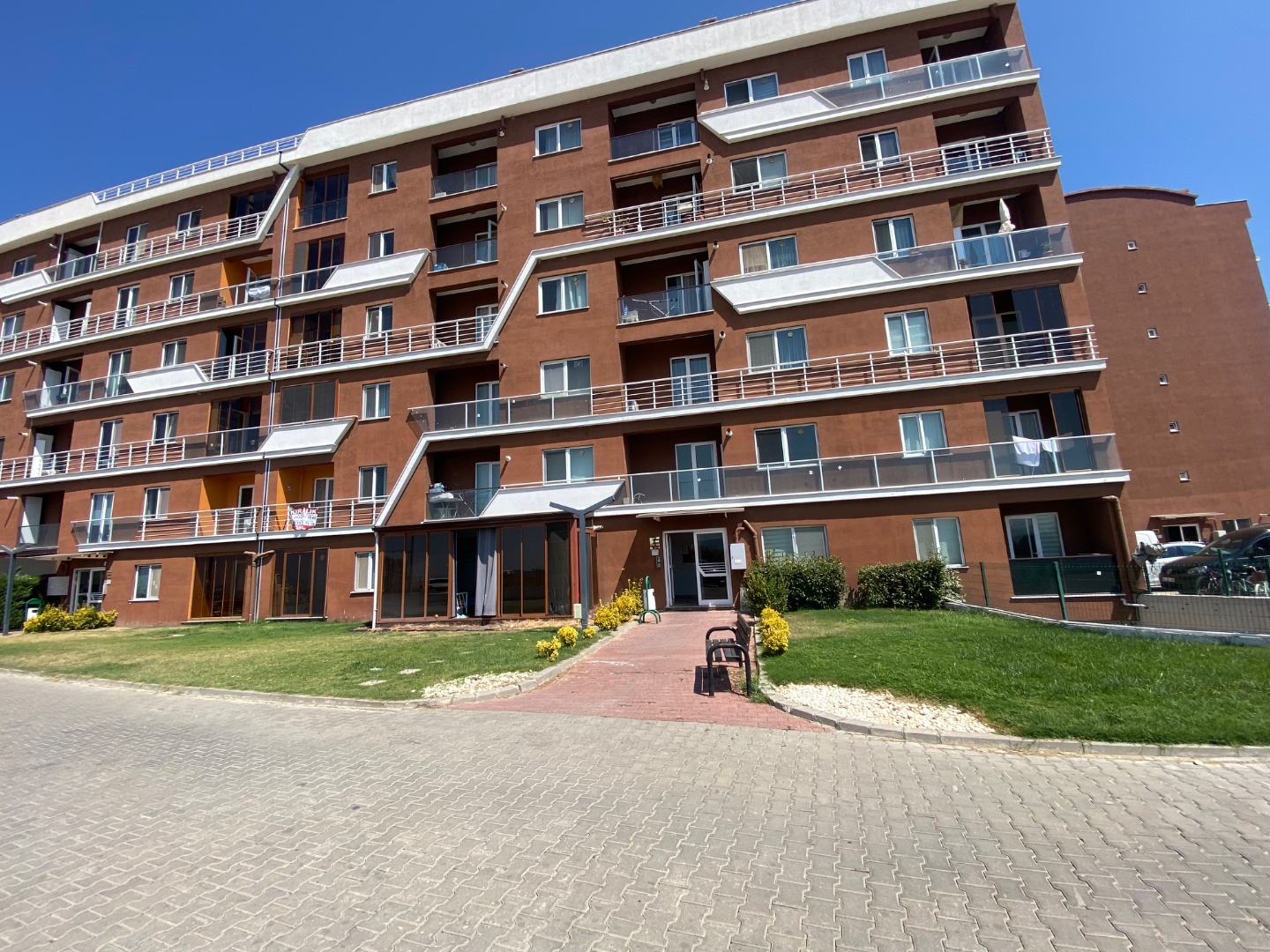 ÇANAKKALE KORUKENT SİTESİ İÇERİSİNDE EŞYALI KİRALIK 1+1 DAİRE - ÇANAKKALE MERKEZ KEPEZ BELDESİ, HAMİDİYE MAHALLESİ - undefined undefined - Thumbnail