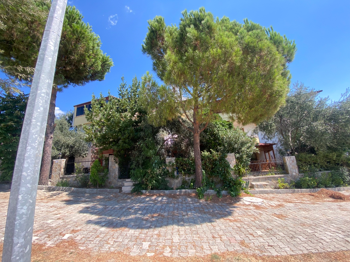 ÇANAKKALE AYVACIK KÜÇÜKKUYU'DA SATILIK 3+1 VILLA - ÇANAKKALE AYVACIK KÜÇÜKKUYU BELDESİ, MIHLI MAHALLESİ - undefined undefined - Thumbnail