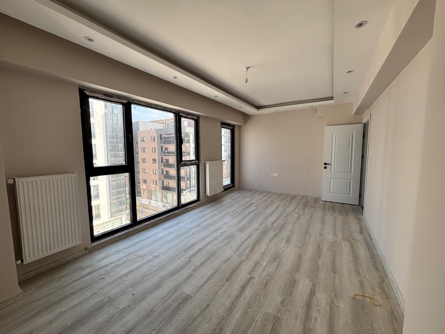 ÇANAKKALE MERKEZ KAPALI MUTFAK EBEVEYN BANYOLU 2+1 SATILIK DAİRE - ÇANAKKALE MERKEZ ARSLANCA MAHALLESİ - undefined undefined - Thumbnail