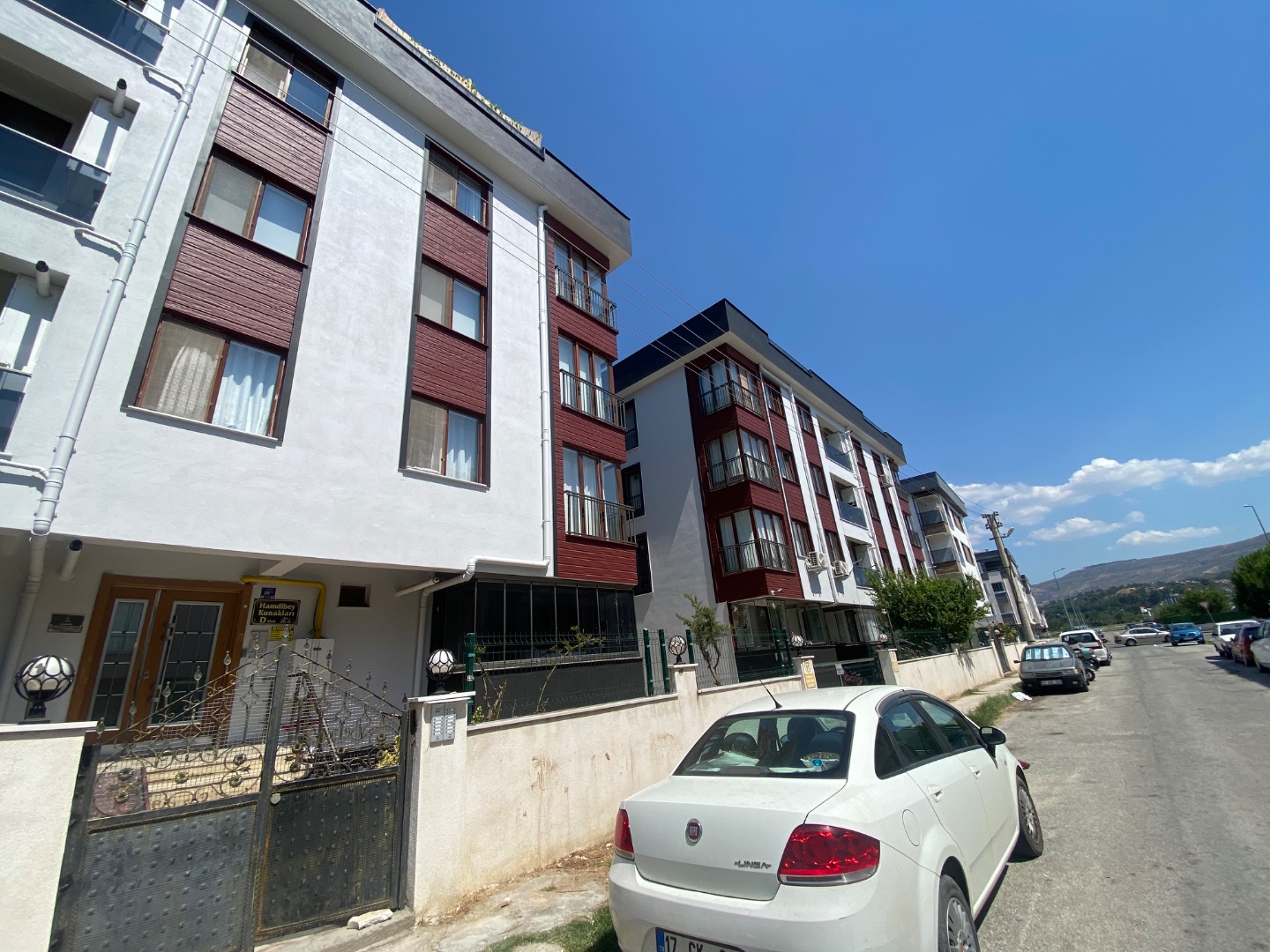 Çanakkale Barbaros Mahallesinde Site İçerisinde Geniş Satılık 1+1  - ÇANAKKALE MERKEZ BARBAROS MAHALLESİ - undefined undefined - Thumbnail