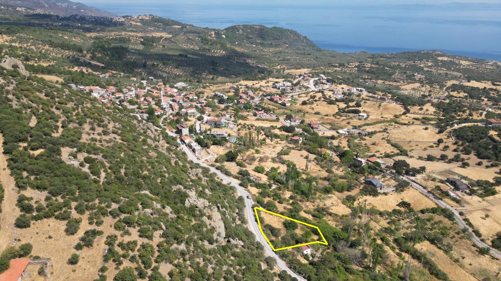ÇANAKKALE AYVACIK KOZLU KÖYÜNDE SATILIK 1.052 M2 BAHÇE - ÇANAKKALE AYVACIK KOZLU KÖYÜ - undefined undefined - Thumbnail