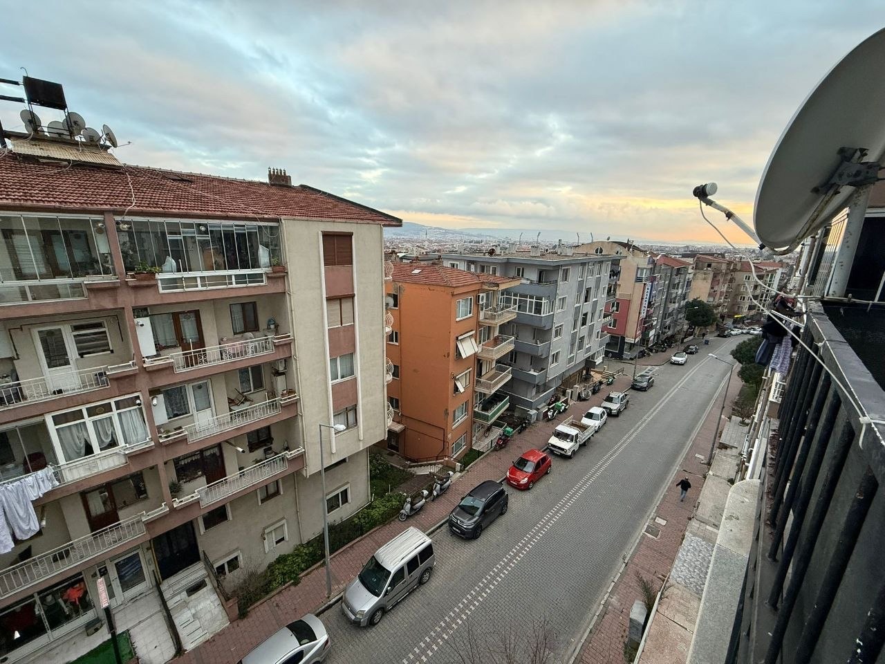 Çanakkale Merkez de Satılık Kiracısız 3+1 Daire - ÇANAKKALE MERKEZ CEVAT PAŞA MAHALLESİ - undefined undefined - Thumbnail