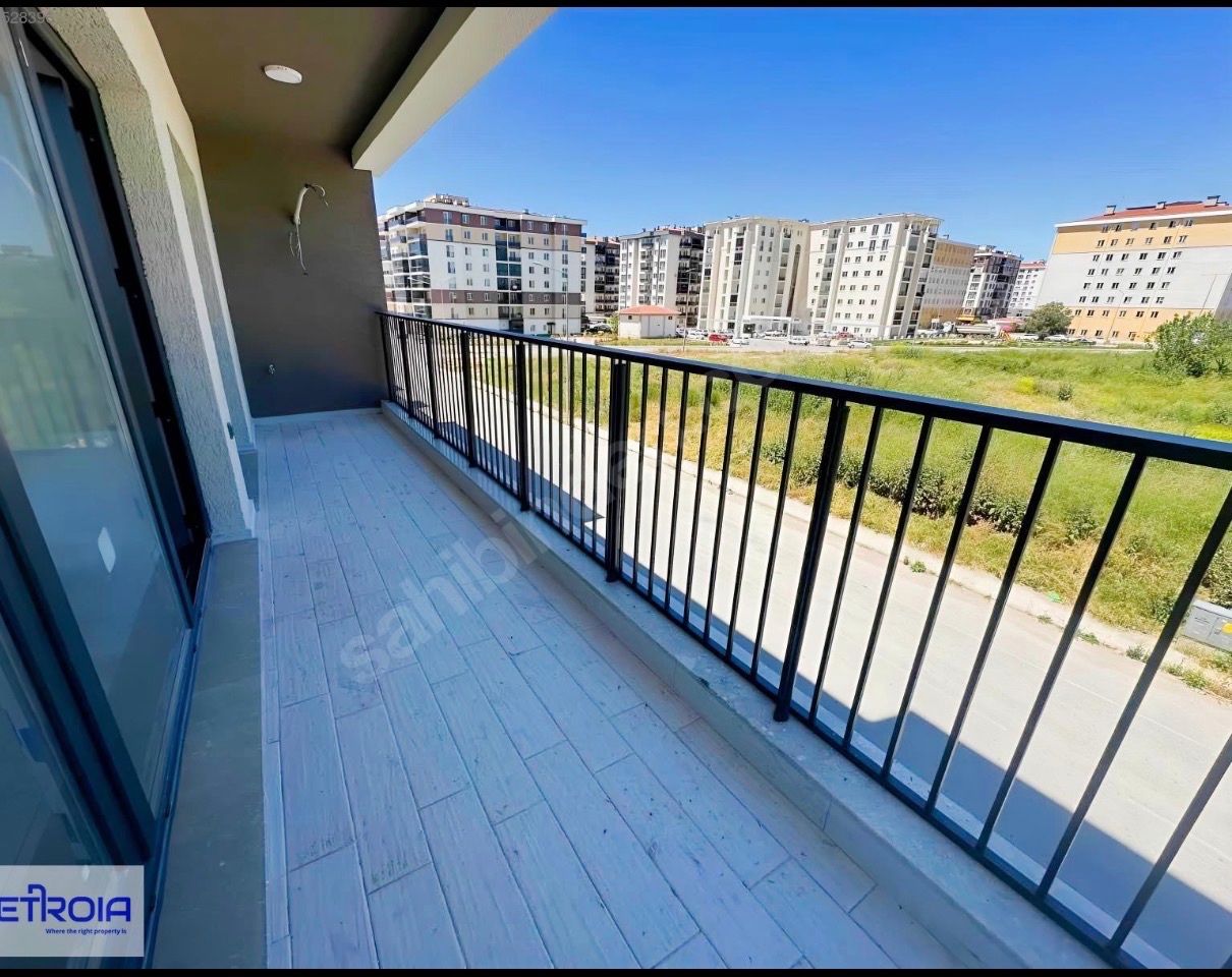 Çanakkale Merkez de Kapalı Mutfaklı Kiralık 2+1 Daire - ÇANAKKALE MERKEZ İSMETPAŞA MAHALLESİ - undefined undefined - Thumbnail